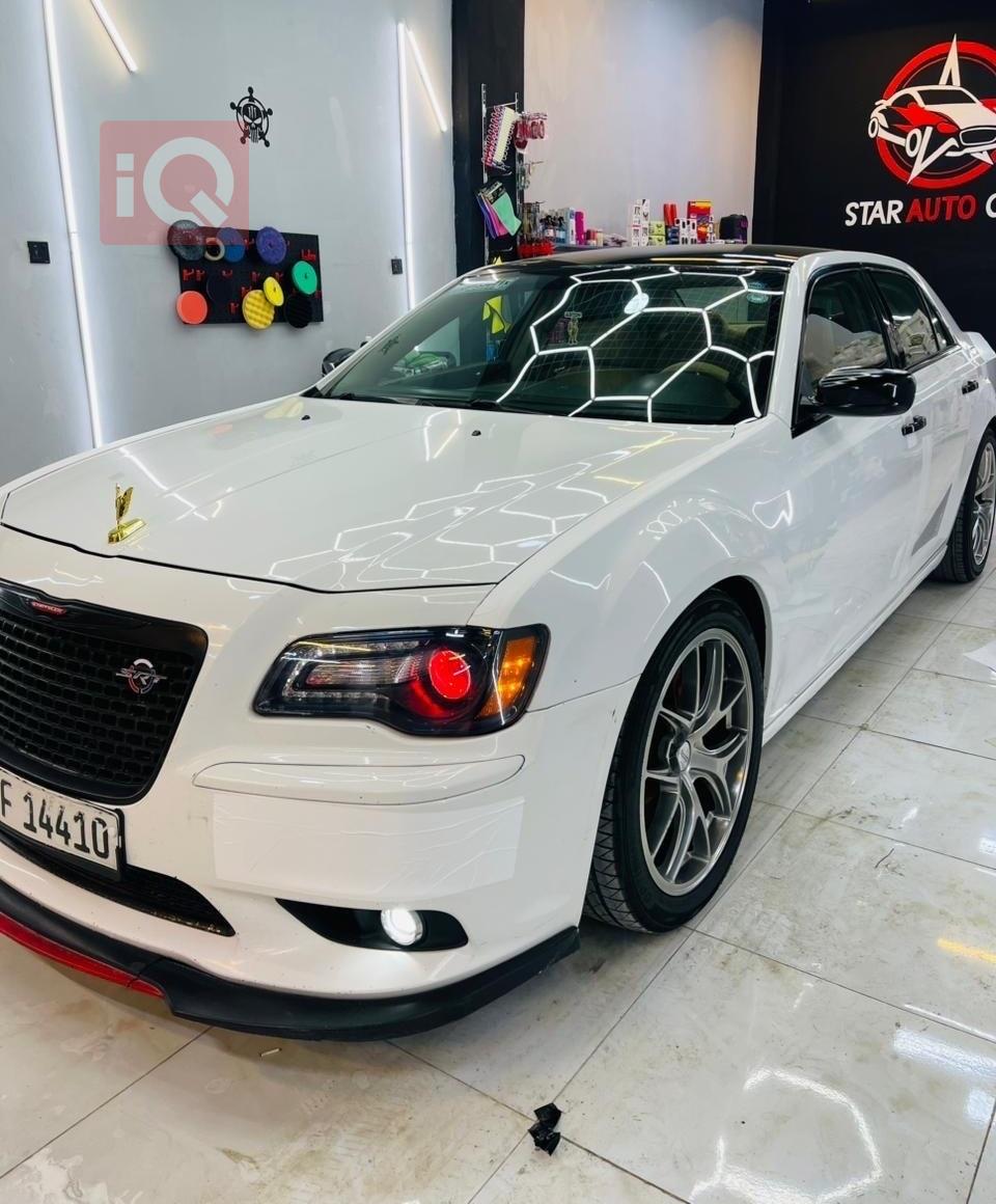 کرایسلەر 300